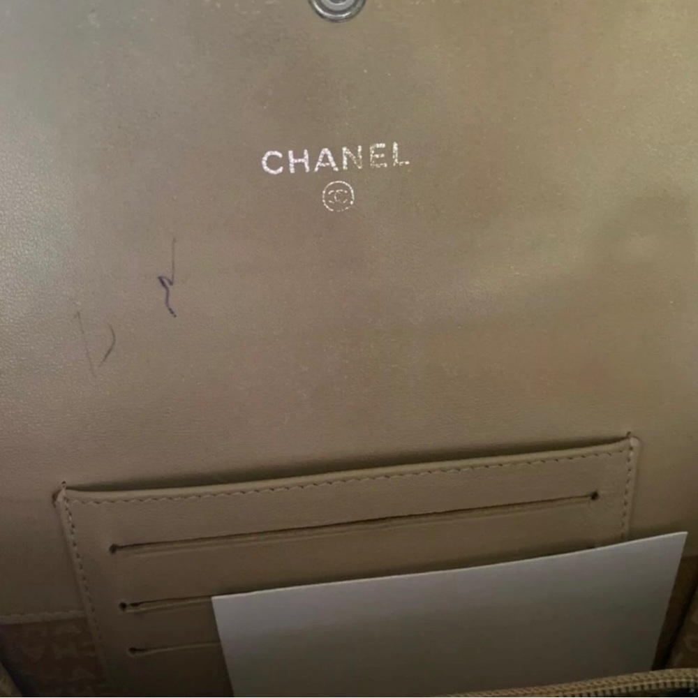 Authentic CHANEL wallet conversion with added strap - Picture 3 of 5